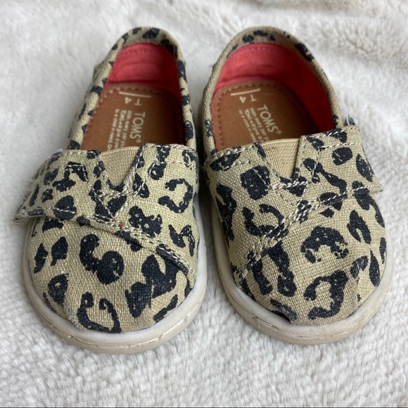 TOMS leopard baby shoe - Picture 2 of 4